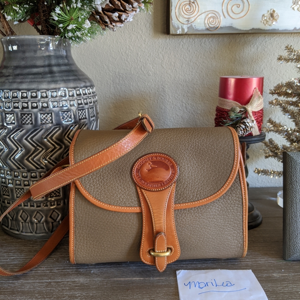 Dooney and Bourke vintage crossbody